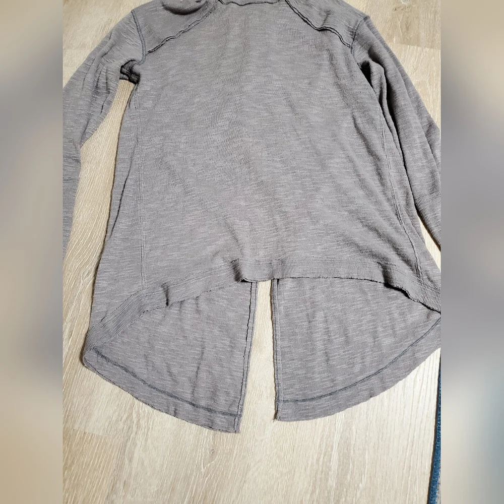 We The FREE PEOPLE Medium Oversized Mock Neck Ribbed Sweater Open Back Detail